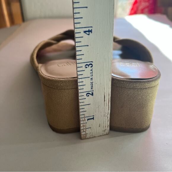 Cabi Mules Womens 7M Marigold Tan Block Heel Casual Slip Op Peep Toe Twisted Top - Picture 11 of 11